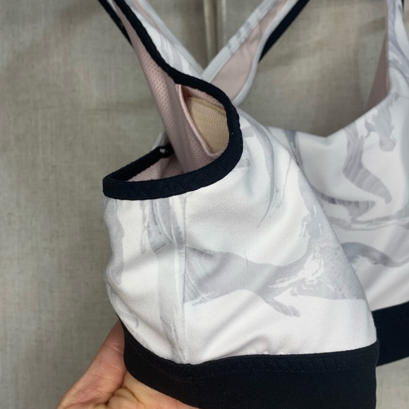 ATHLETA Pink Marble Print Transcendence Bra - Picture 6 of 9